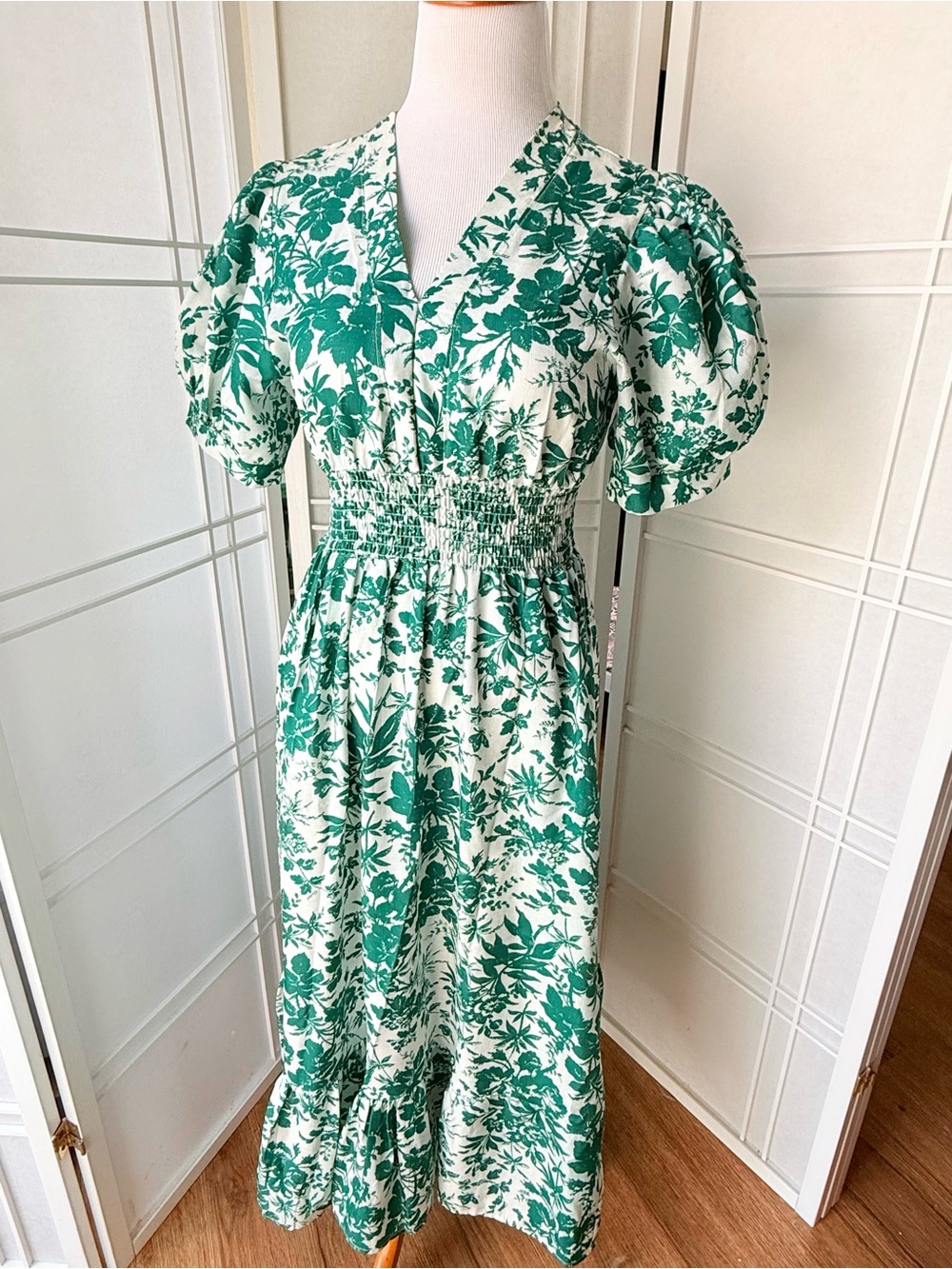 Green Floral Puff-Sleeve Midi Dress